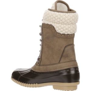 sweater collar duck boots